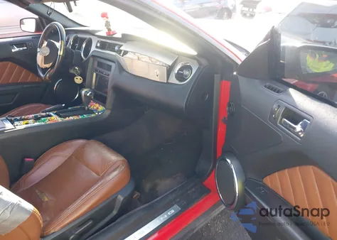 2012 Ford Mustang V6 Premium из США, поврежденный, VIN 1ZVBP8EM3C5261108